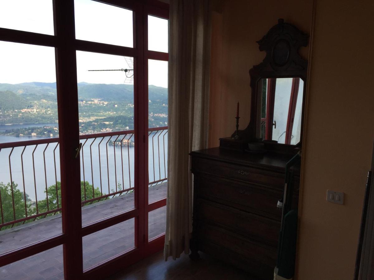 شقة Casa Isabella Madonna Del Sasso المظهر الخارجي الصورة
